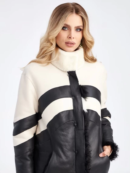 Комбинированное двустороннее женское пальто из натуральной овчины с мехом тиградо премиум класса 2032, белое, размер 42, артикул 63950-1