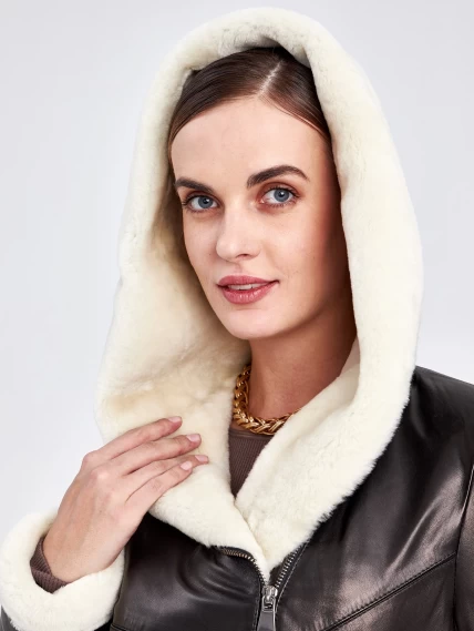 Кожаное пальто зимнее женское 391мех, с капюшоном, черно-белое, размер 46, артикул 91830-4