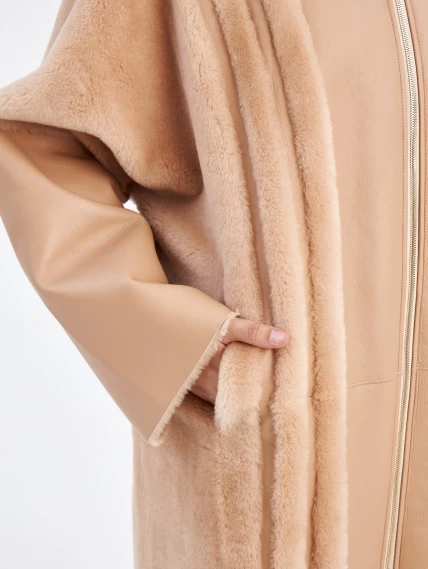 Длинное молодежное женское пальто из натуральной овчины премиум класса 2045, бежевое, размер 44, артикул 63960-3