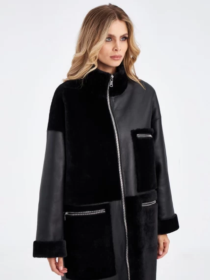 Комбинированное молодежное женское пальто из меховой овчины премиум класса 2044, черное, размер 48, артикул 63970-4