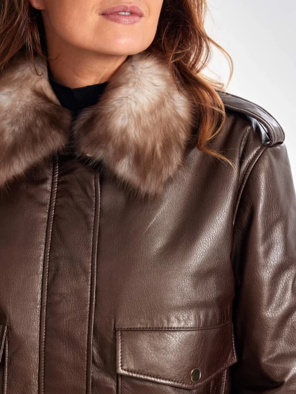 Женская утепленная куртка бомбер с воротником меха куницы премиум класса 3076, коричневая, размер 44, артикул 25520-2