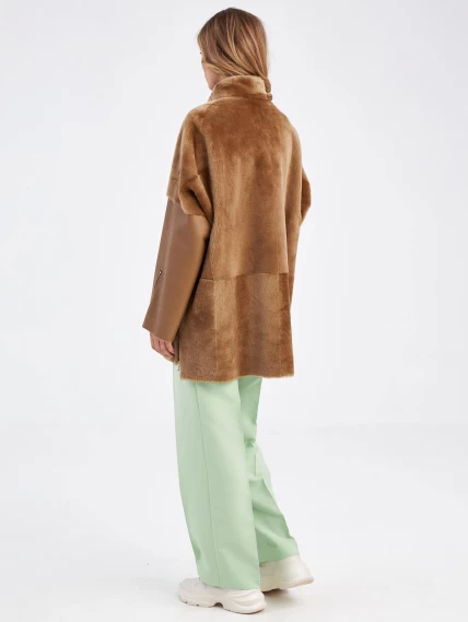 Молодежная женская куртка из овчины премиум класса 2035, коричневая, размер 46, артикул 63530-6