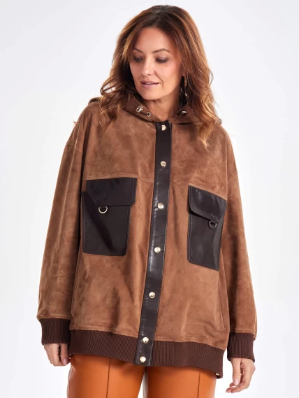Удлиненная замшевая женская куртка бомбер с капюшоном премиум класса 3067з, светло-коричневая, размер 44, артикул 23820-0