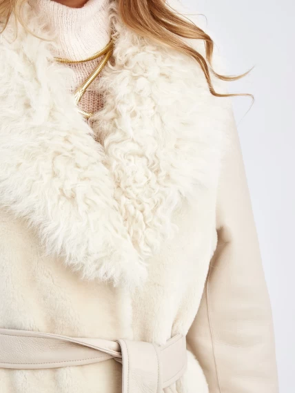 Модное женское пальто из меховой овчины с воротником тиградо премиум класса 2031, белое, размер 44, артикул 63930-3