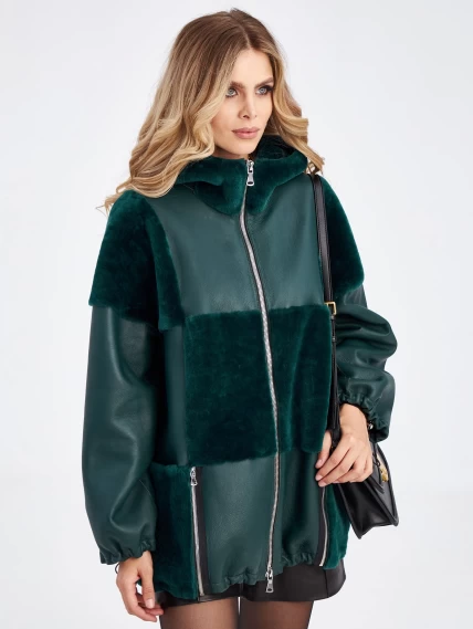 Комбинированная женская куртка из овчины с капюшоном премиум класса 2039, зеленая, размер 46, артикул 63560-3