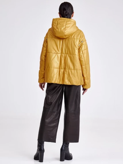 Утепленная женская кожаная куртка оверсайз с капюшоном премиум класса 3023, желтая, размер 44, артикул 23390-4