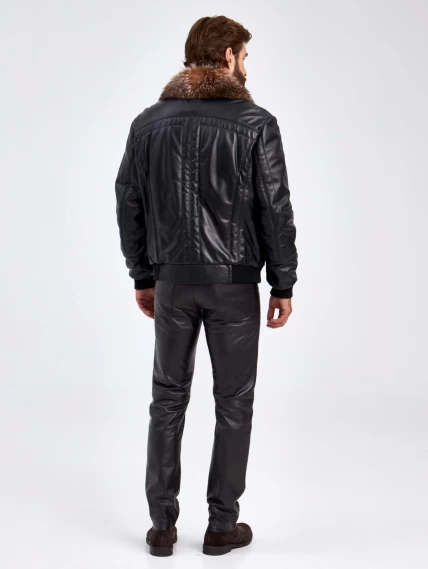 Утепленная мужская кожаная куртка бомбер с воротником из меха енота 532, черная, размер 50, артикул 29640-2