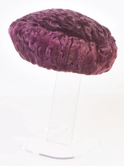 Меховой головной (берет) убор из меха каракуля женский М-277, фиолетовый, размер 58, артикул 51340-0