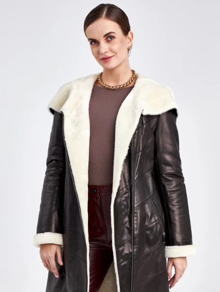 Кожаное пальто зимнее женское 391мех, с капюшоном, черно-белое, размер 46, артикул 91830-3