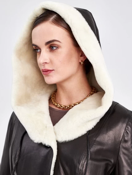 Кожаное пальто зимнее женское 392мех, с капюшоном, с поясом, черно-белое, размер 48, артикул 91840-4
