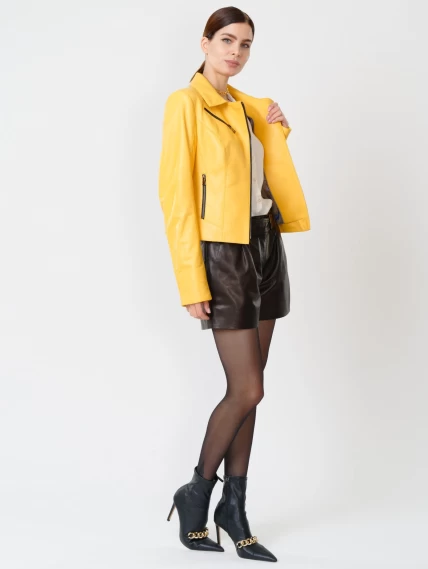 Кожаный комплект женский: Куртка 3005 + Шорты 01, желтый/черный, размер 44, артикул 111120-1