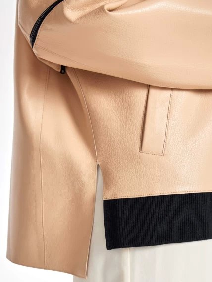 Кожаная куртка оверсайз на резинке для женщин премиум класса 3031, бежевая, размер 48, артикул 24120-4