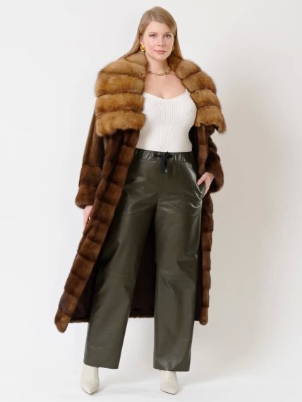 Демисезонный комплект женский: Пальто из меха норки с соболем 1150(вс) + Брюки 06, коричневый/оливковый, размер 52, артикул 111225-0