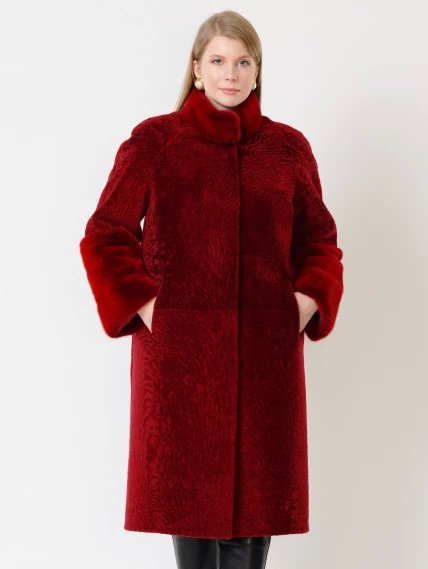 Демисезонный комплект женский: Пальто из астрагана 52мех + Брюки 03, бордовый/черный, размер 48, артикул 111192-3
