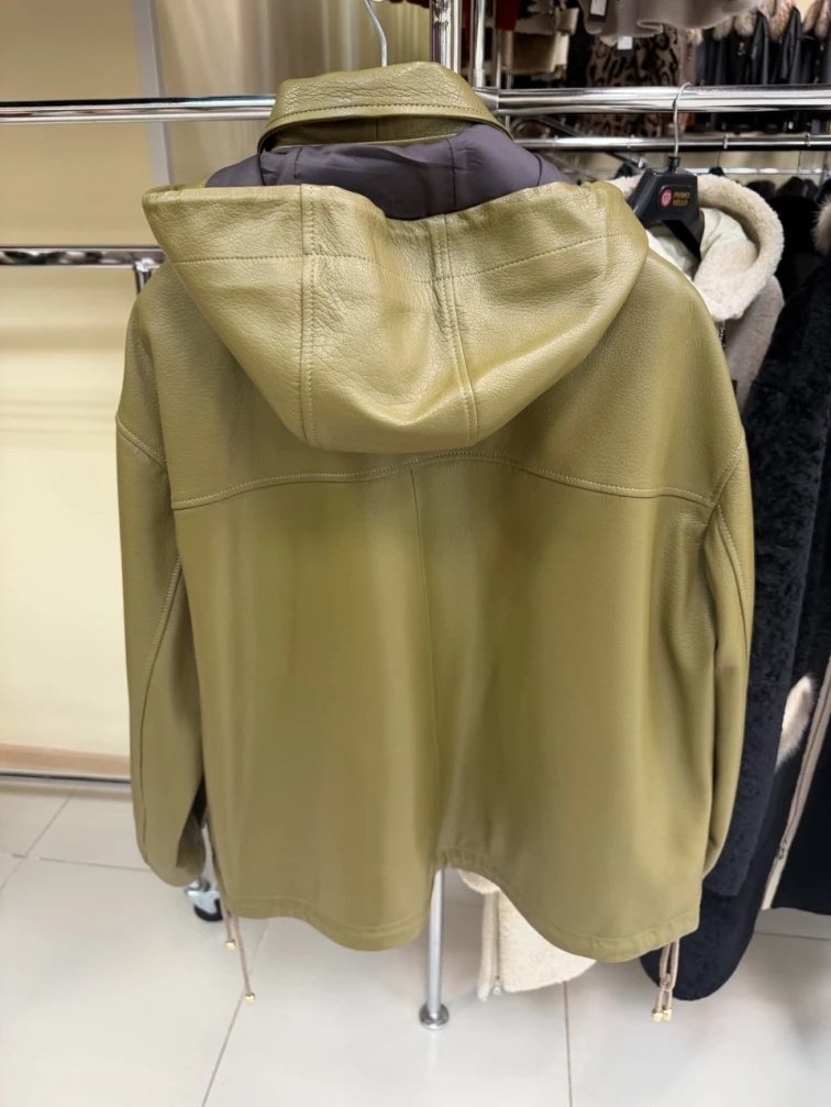 Женская кожаная куртка с капюшоном премиум класса 3102, зеленая, размер 44, артикул 92160-1