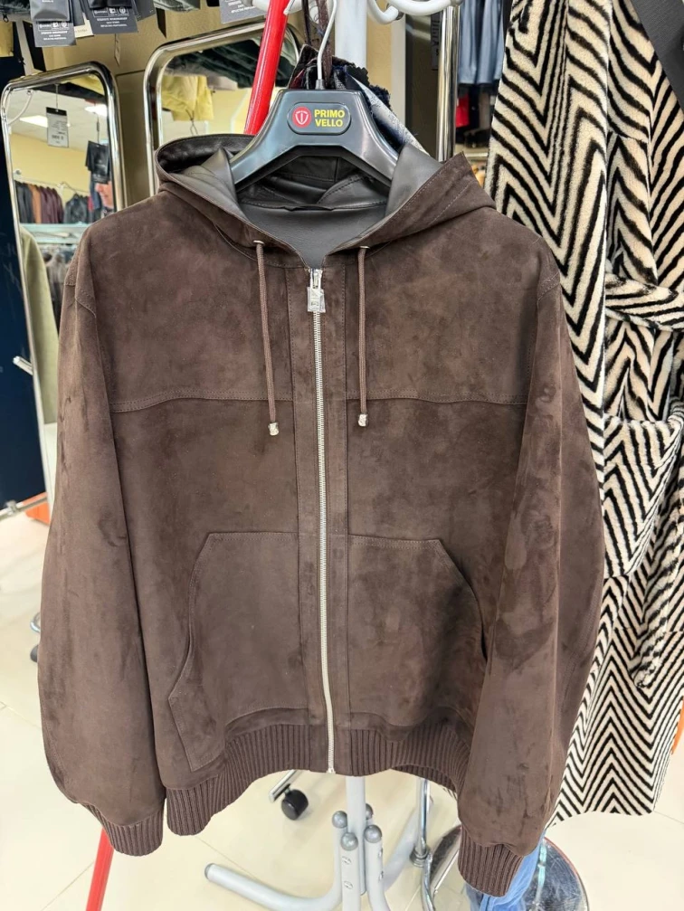 Мужская замшевая куртка бомбер премиум класса 567з, коричневая, размер 50, артикул 29850-0