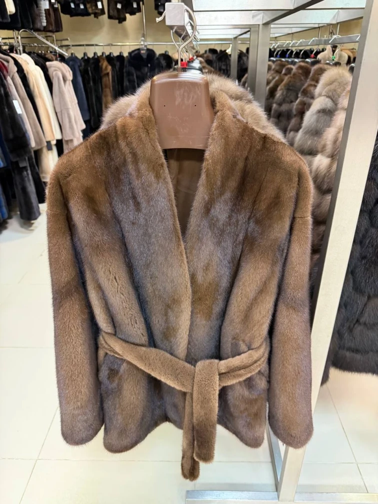 Короткий женский норковый пиджак М-102-2198, ореховый, размер 48, артикул 65670-0