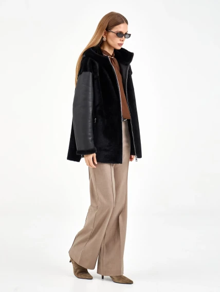 Короткая черная женская дубленка с капюшоном 2076, размер 46, артикул 65260-0