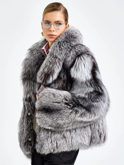 Женская короткая шуба из меха лисы Л1010-1045, серебристо-чёрная, размер 46, артикул 65500-4