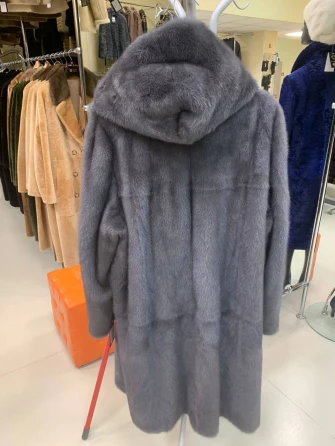 Длинная женcкая шуба с капюшоном Классика-687-1