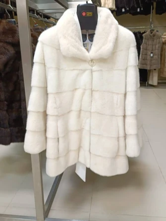 Белая поперечная женская норковая шуба BRASCHI LE88-0