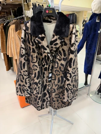 Короткая женская дубленка с норкой 2084-0