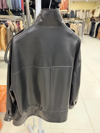 Черная женская кожаная куртка 3101-1